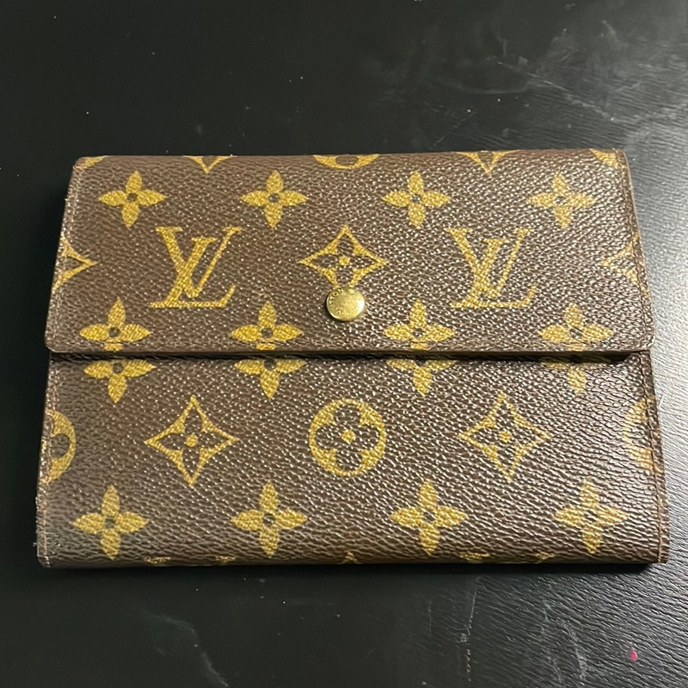 💯Louis Vuitton  LV mono Trifold wallet #2 medium size